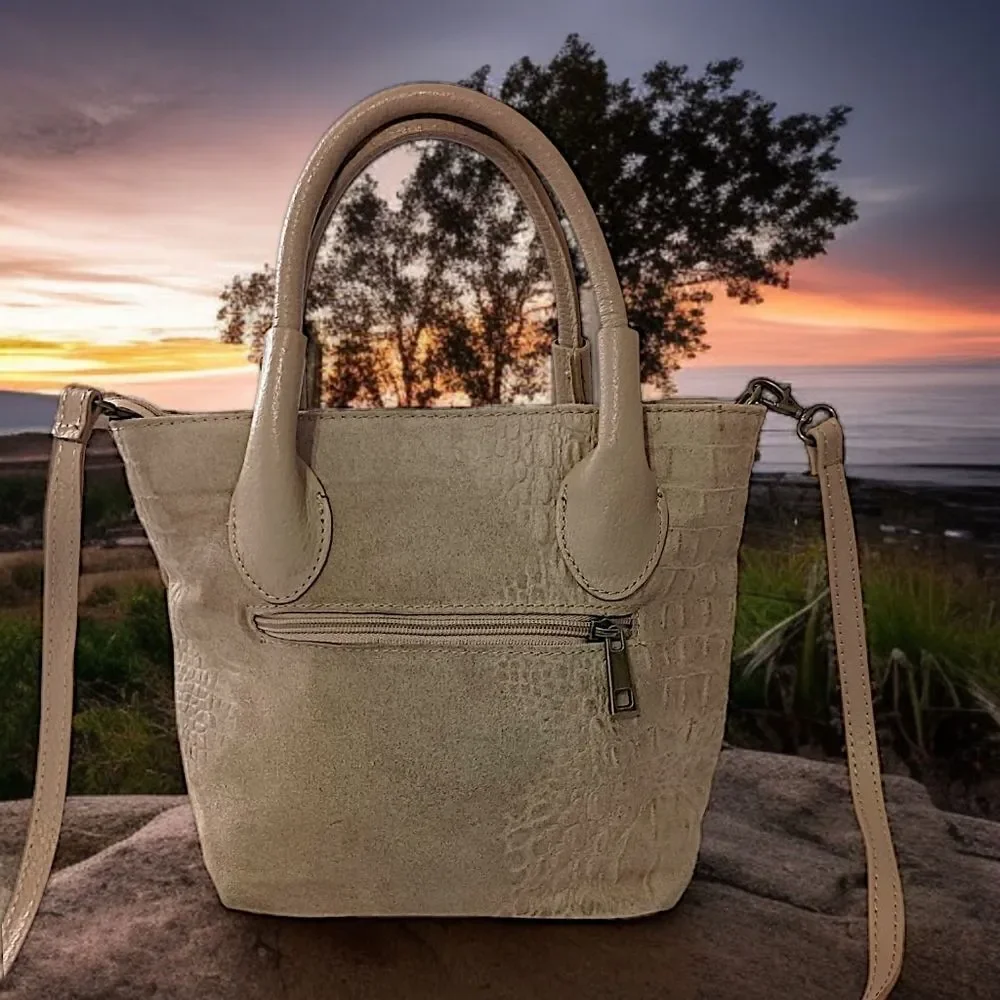 Borse in Pelle Suede Crossbody Bag Mini Bucket Bag Faux Croc Embossed Tan Italy.